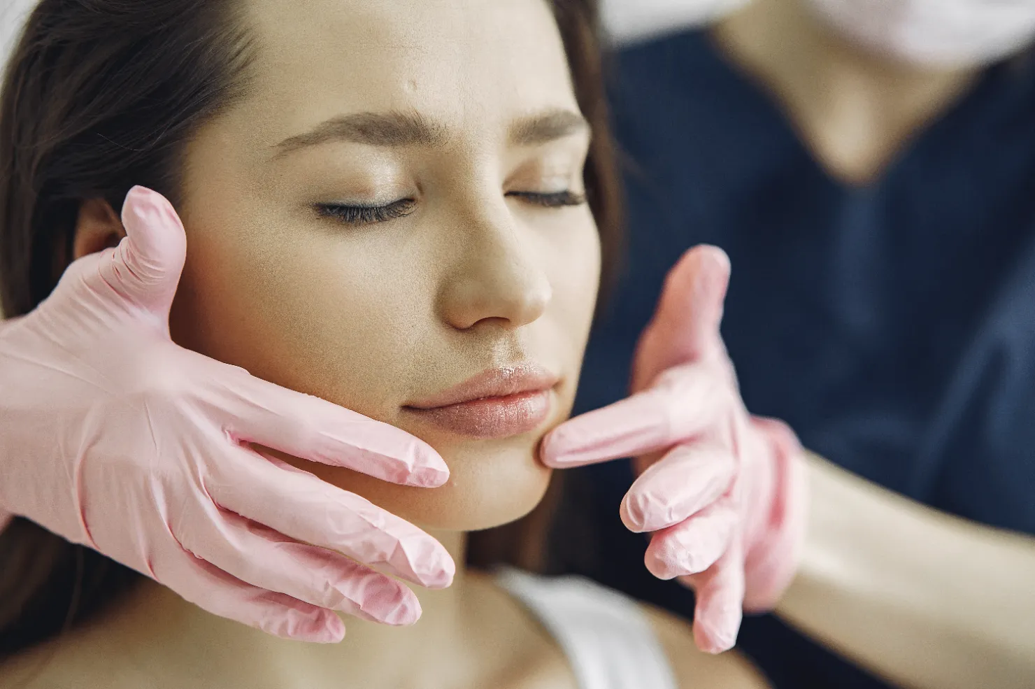 5 pantangan setelah suntik filler